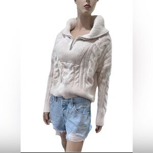 Banana Republic Cream cropped Cable Knit Sweater